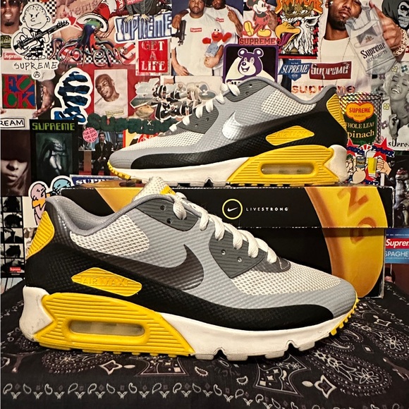 2012 Nike Air Max 90 Hyperfuse Livestrong Size 8 AM90 RARE AM1 1 One - Picture 2 of 10